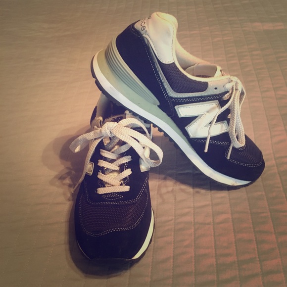 {keywor d} new balance classic 574s